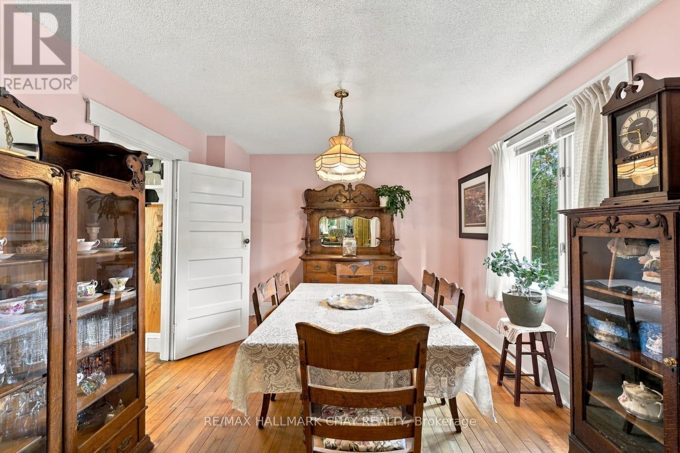 251 DUCKWORTH STREET - 6