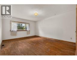 Living room - 539 Enfield Road, Burlington, ON L7T2X5 Photo 10