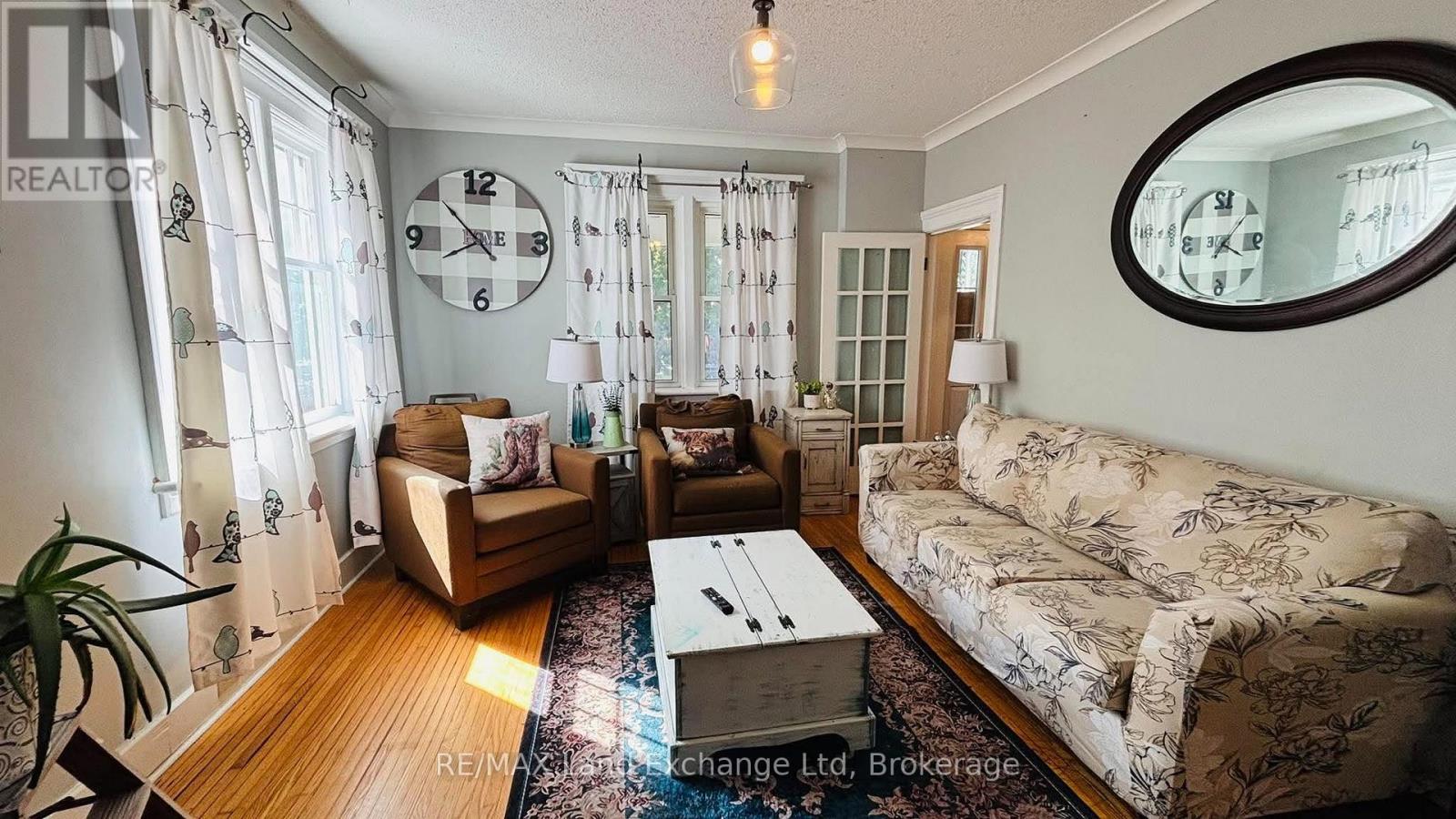 91 PATRICK STREET W - 4