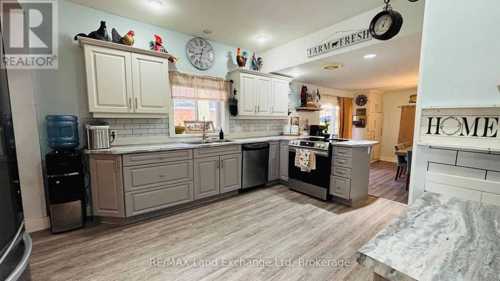 91 PATRICK STREET W - 8