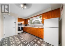 Family room - 10 Caudle Park Crescent, Lower Sackville, NS B4C1Z2 Photo 8
