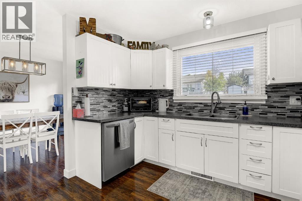 810 Almond Avenue - 6