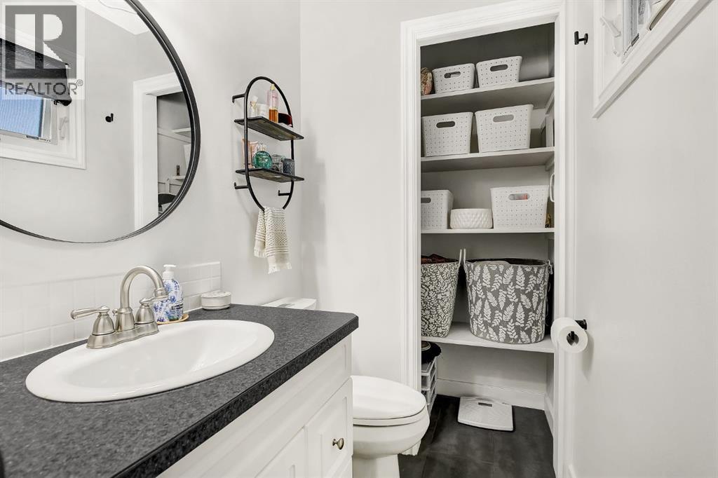 810 Almond Avenue - 21
