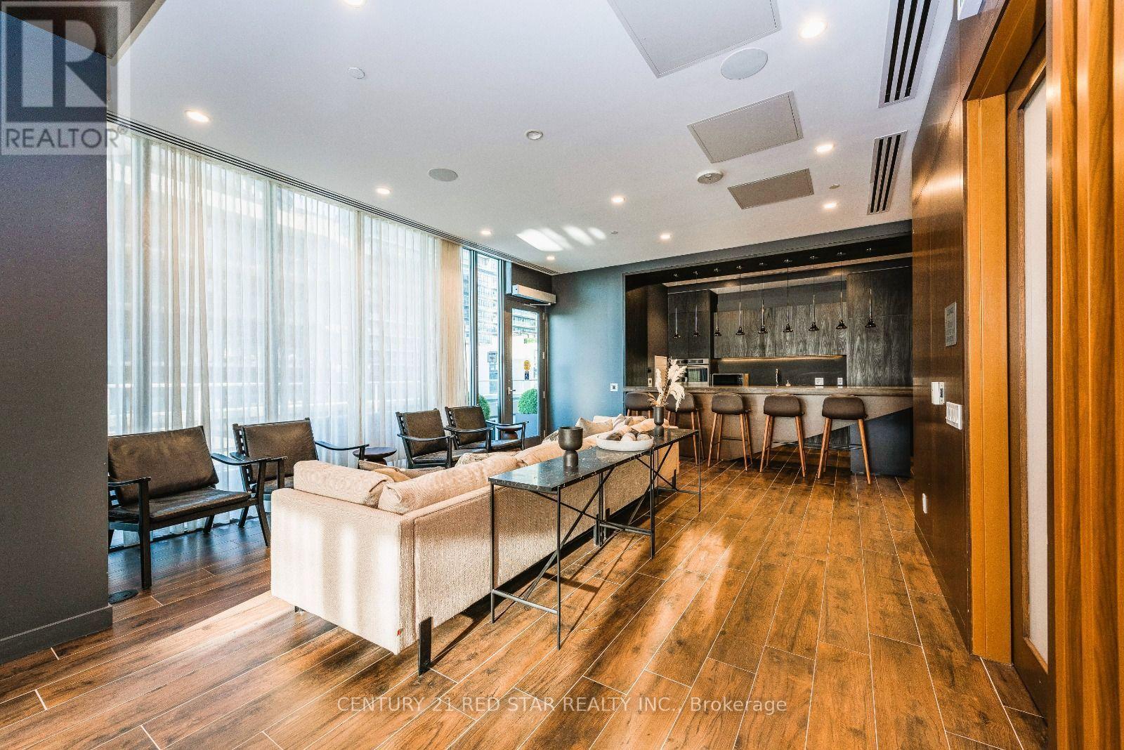 #4801 70 ANNIE CRAIG DRIVE - Image 36