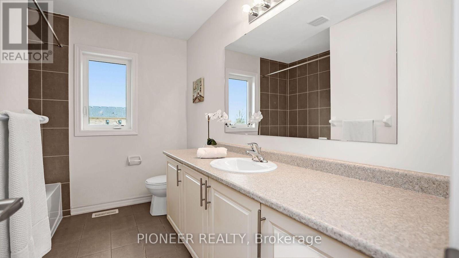 112 PALACE STREET - 34