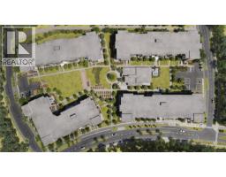 301 3582 Ryder Hesjedal Way, Colwood, BC V9C0J6 Photo 11