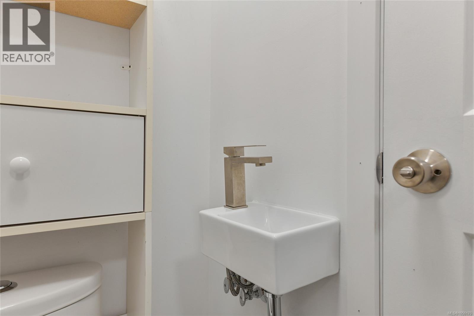 4039 Daffodil Place, Saanich