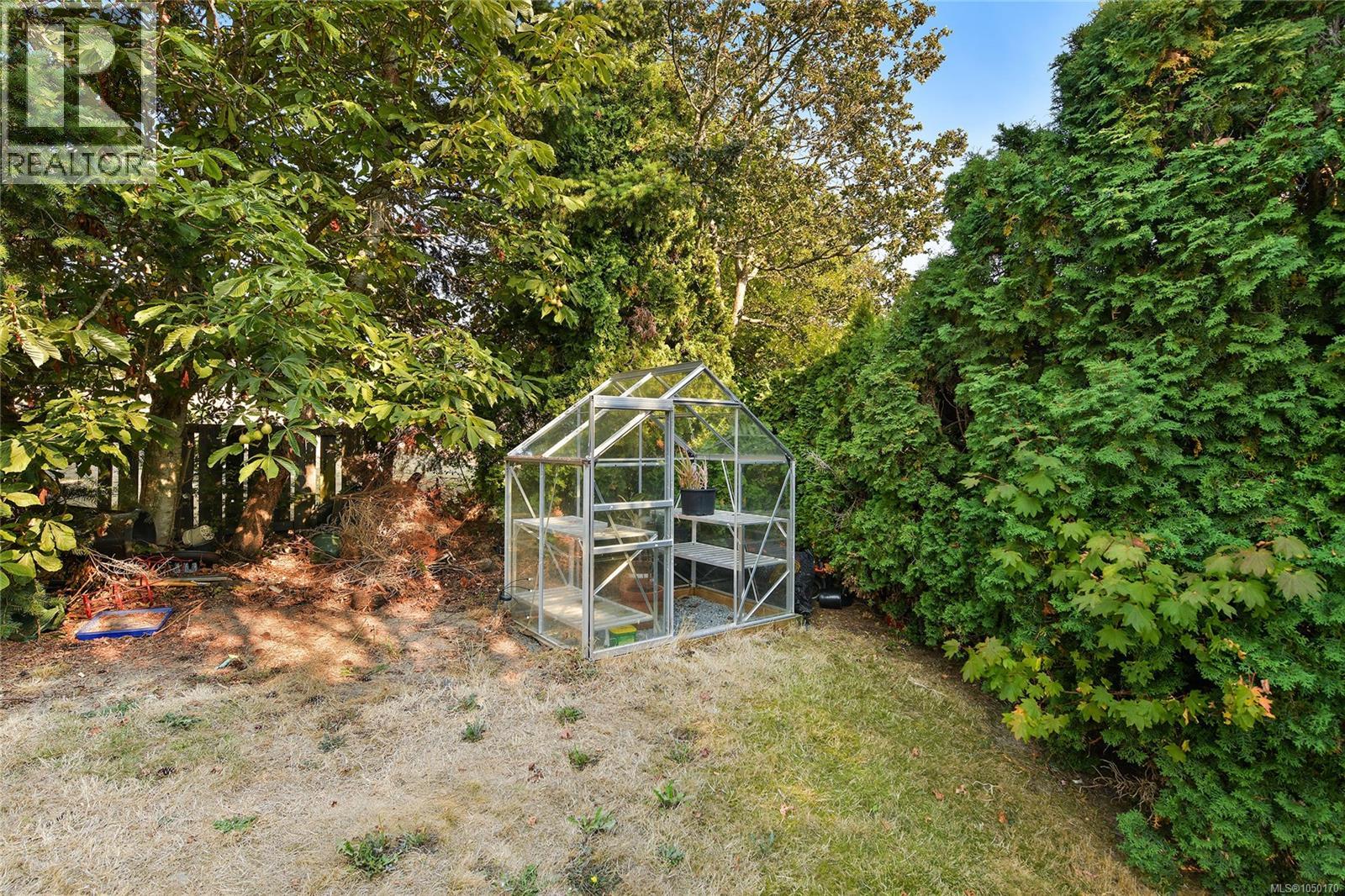  4039 Daffodil Place, Saanich