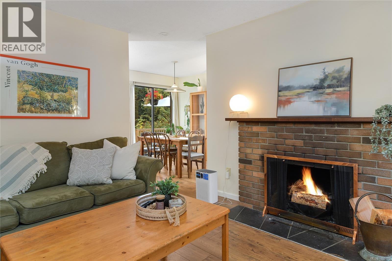  4039 Daffodil Place, Saanich