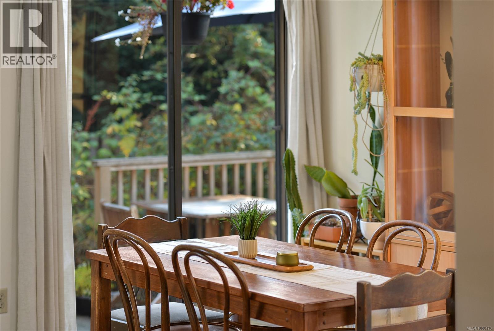  4039 Daffodil Place, Saanich