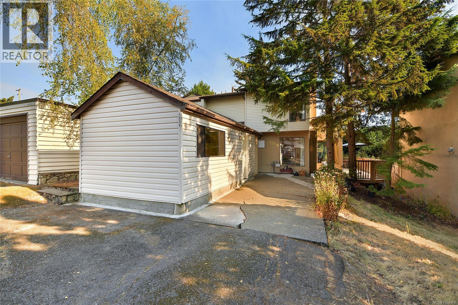  4039 Daffodil Place, Saanich