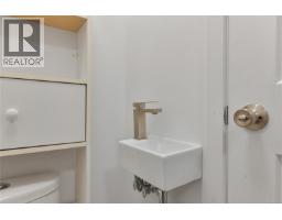 4039 Daffodil Pl, Saanich, BC V8Z6G1 Photo 20