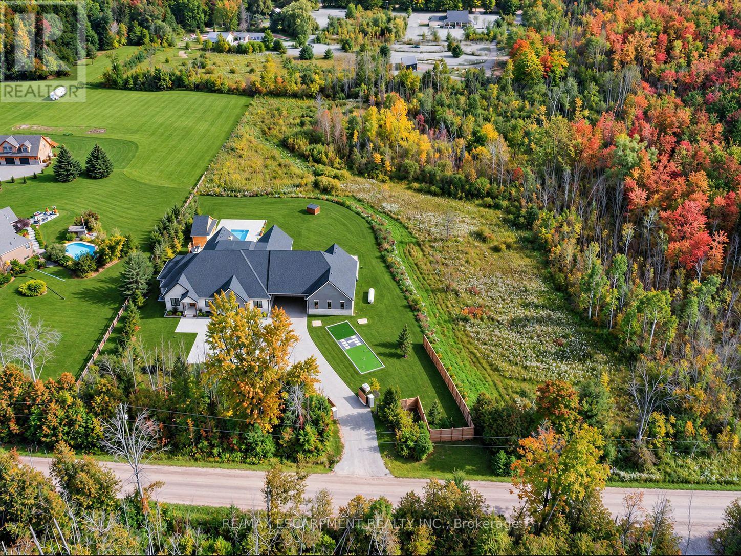 4143 CONCESSION RD 11 - 47