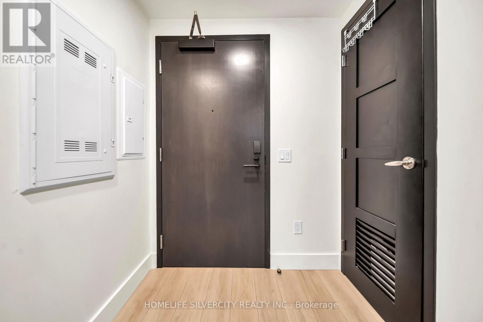 #601 145 COLUMBIA STREET - 16
