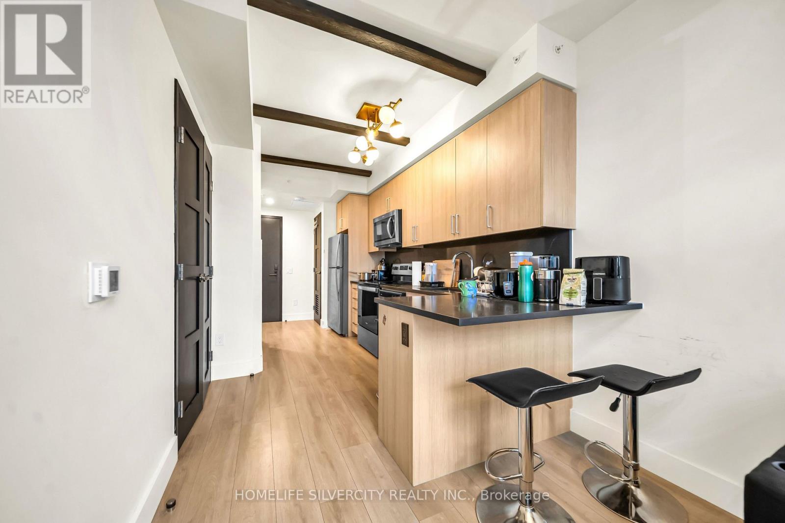 #601 145 COLUMBIA STREET - Image 24
