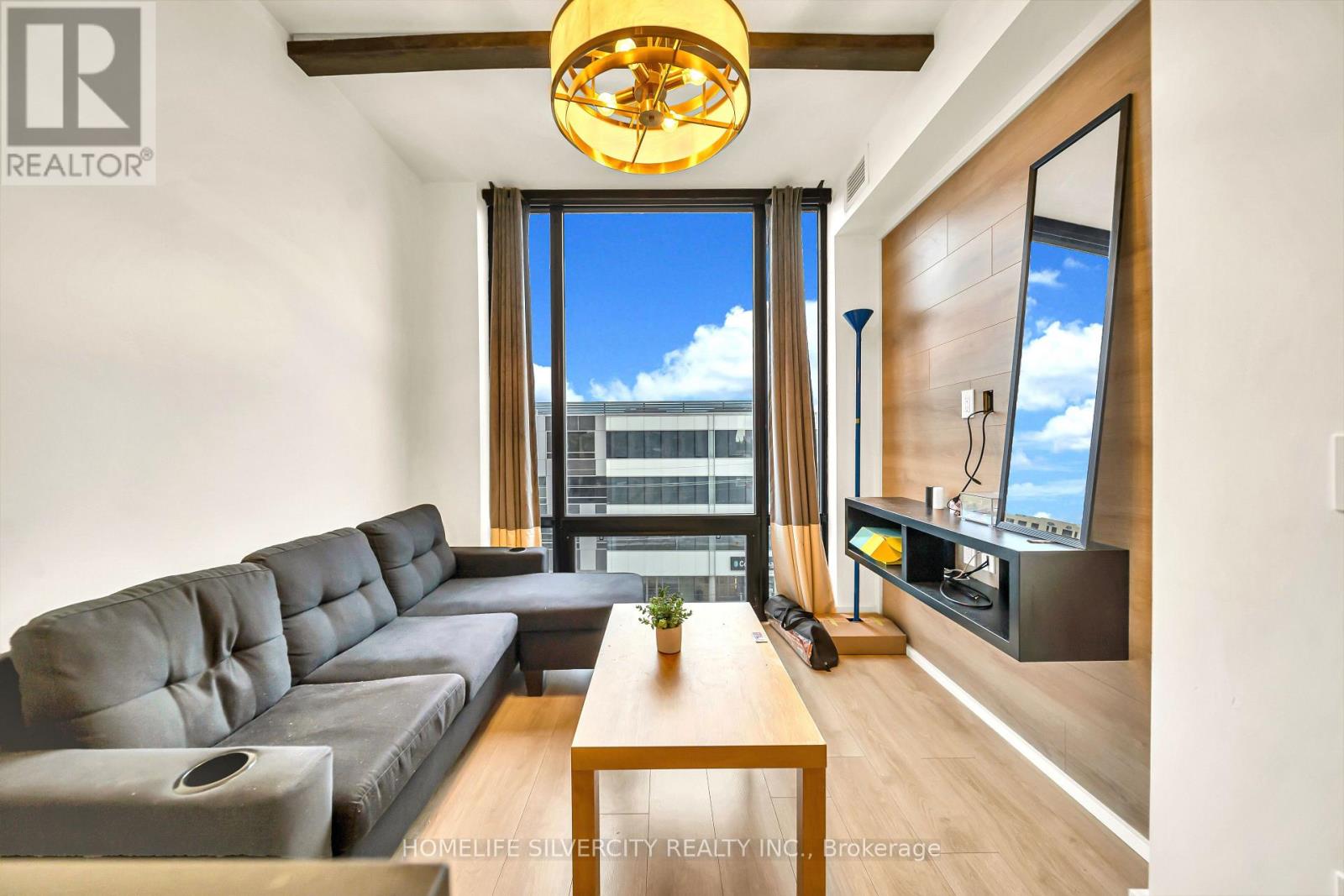 #601 145 COLUMBIA STREET - Image 26