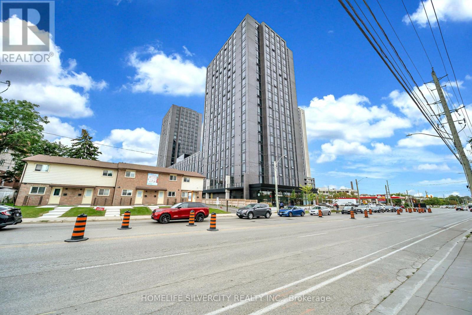 #601 145 COLUMBIA STREET - 4