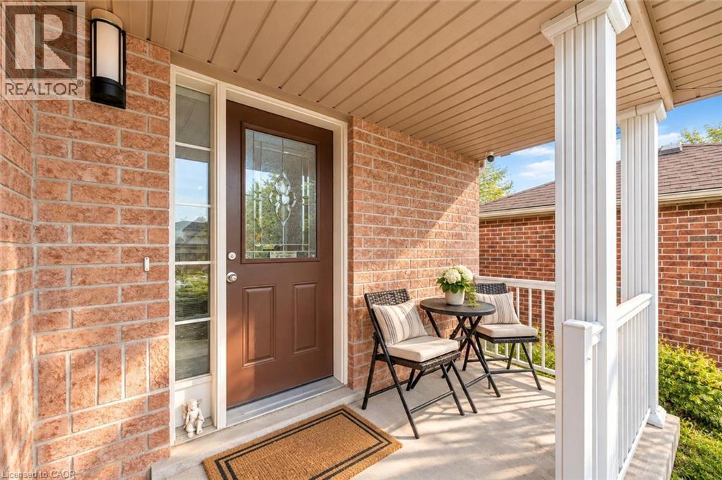 33 WASHBURN Drive — photo 3