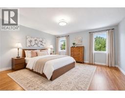 33 Washburn Drive, Guelph, ON N1E0B6 Photo 12