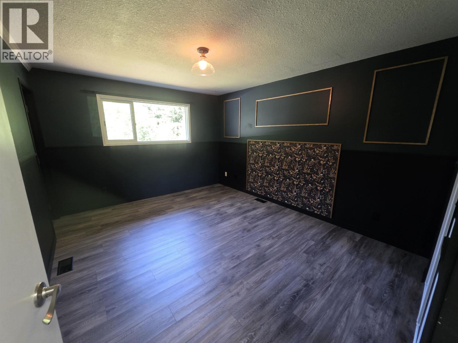 2421 KROYER STREET - 11