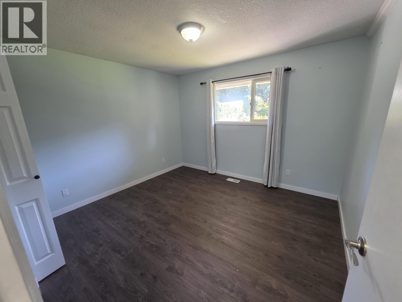 2421 KROYER STREET - 16