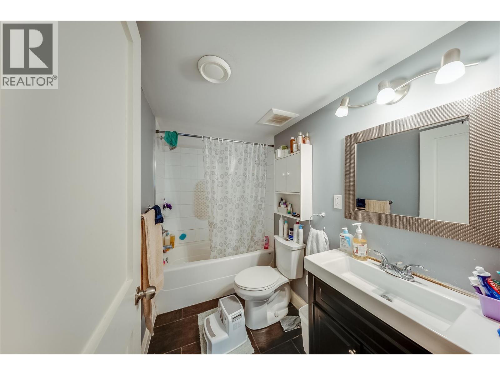 3732 5th Avenue - Image 48