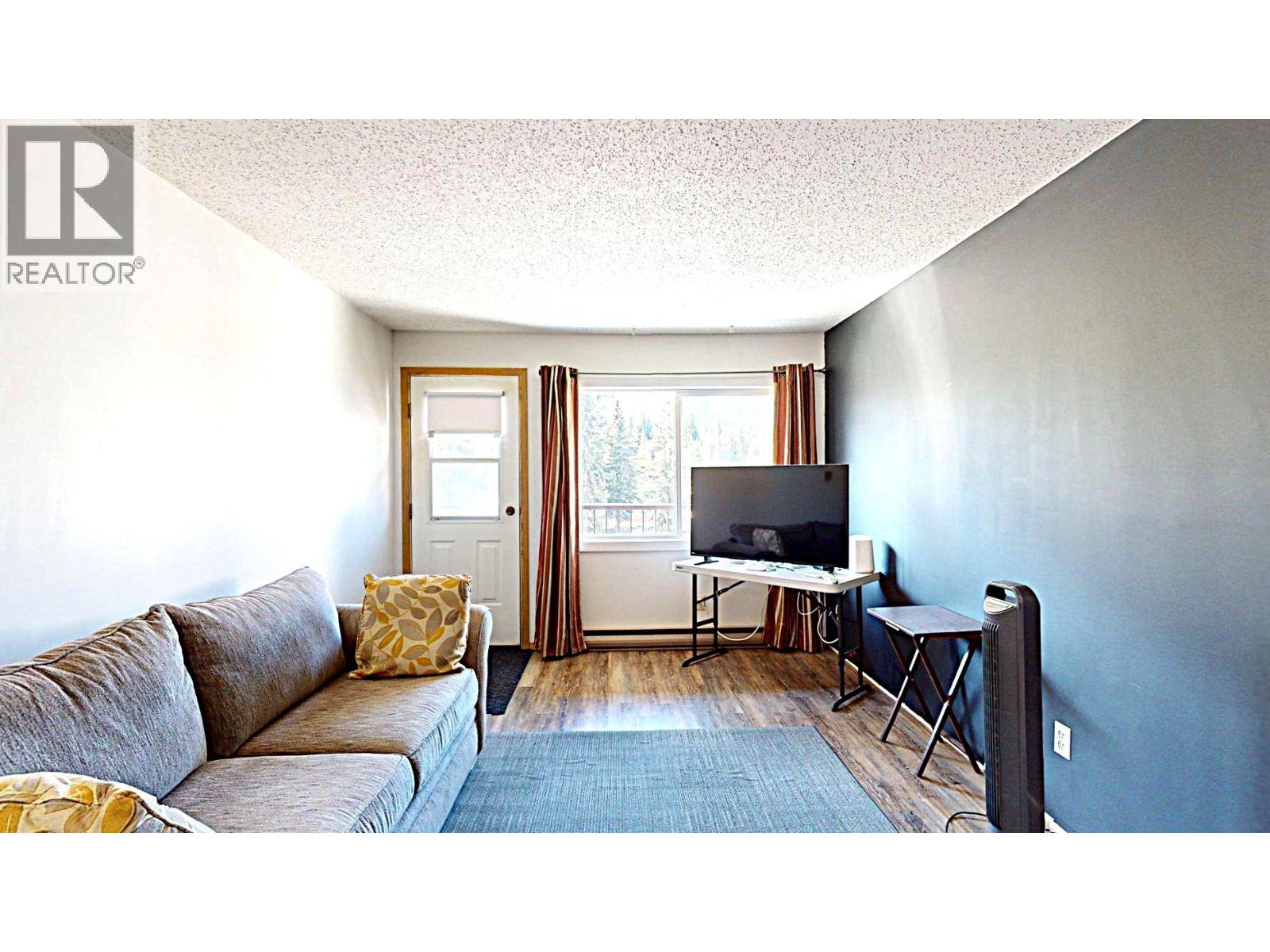 #408 10 CARIBOO Drive - Image 8