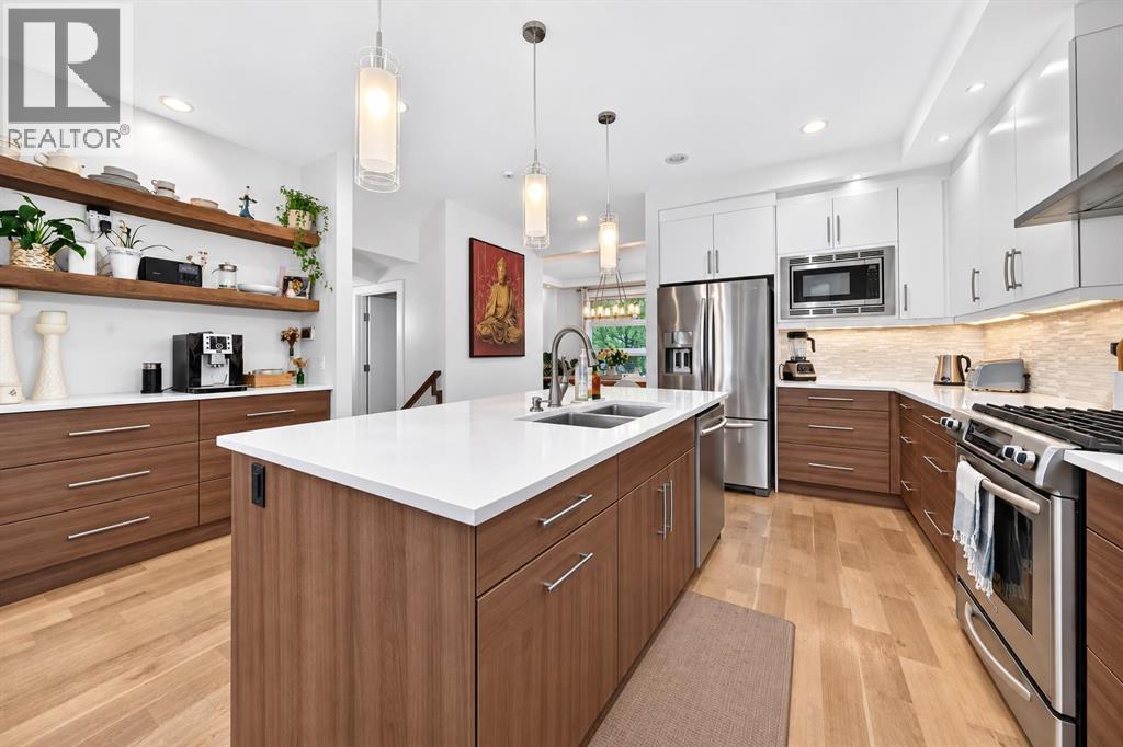 4817 20 Avenue NW - photo 3