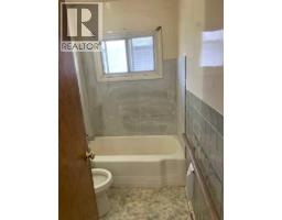 120 54 Avenue NW - photo 12