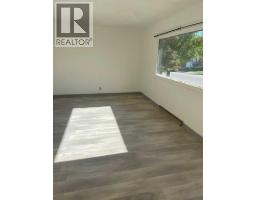 120 54 Avenue NW - photo 4
