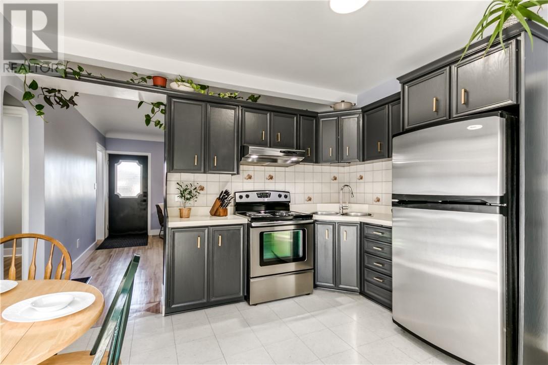 463 Albinson Street - 7