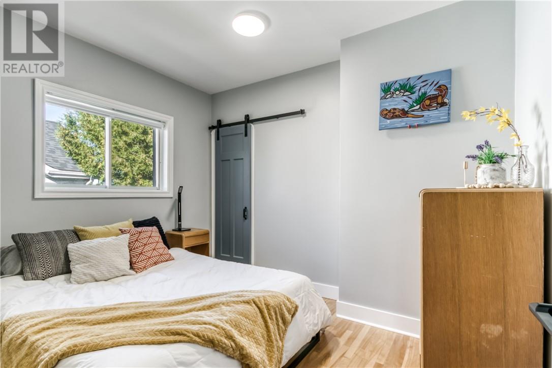 463 Albinson Street - 9