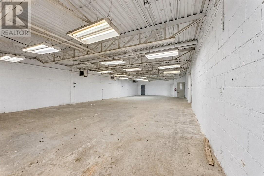 360 Mountain Street, Sudbury — photo 22