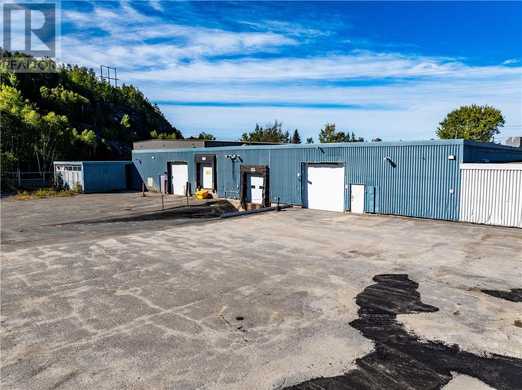 360 Mountain Street, Sudbury — photo 33