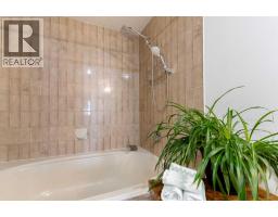 33, 448 Strathcona Drive Sw, Calgary, AB T3H1M3 Photo 25