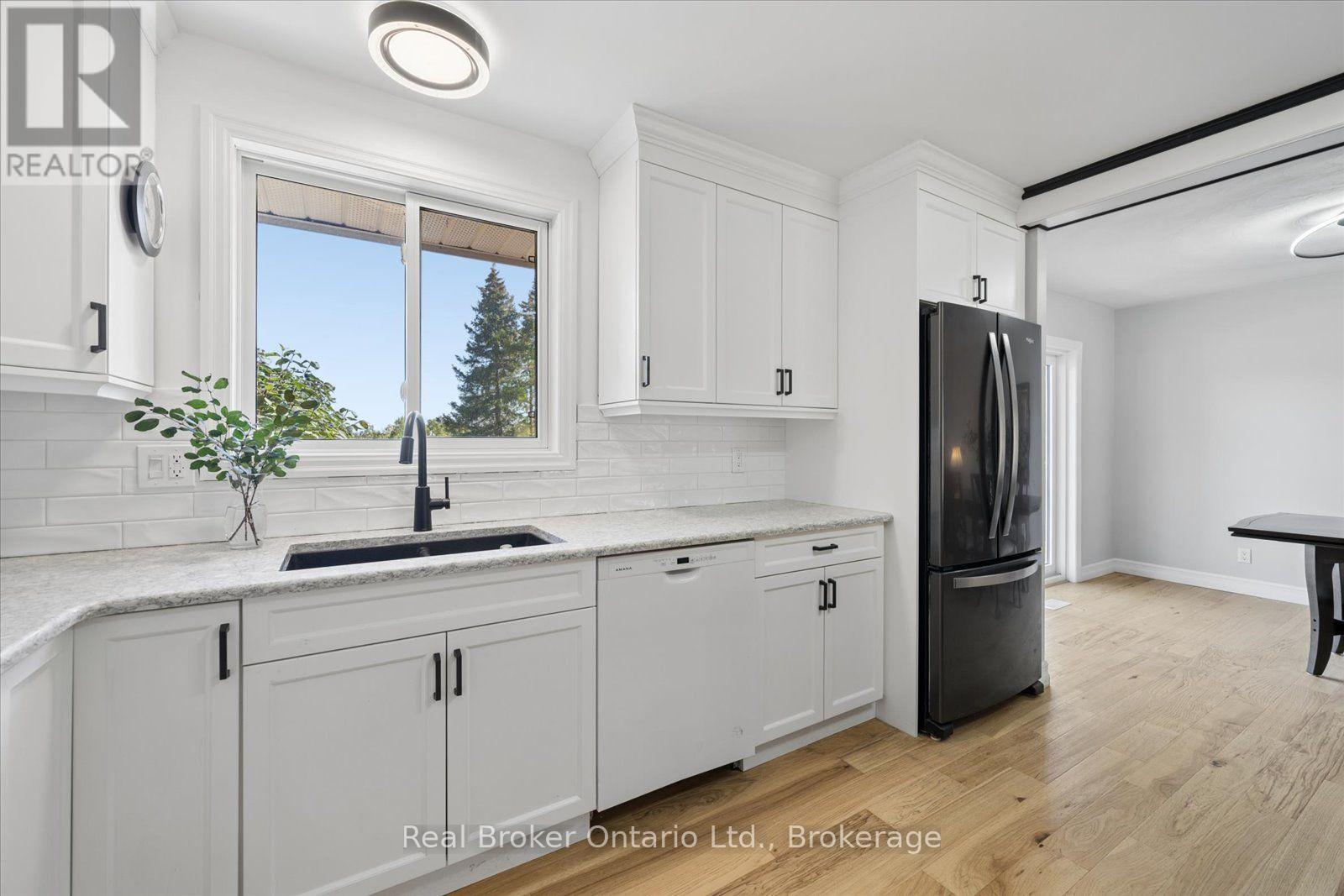 210 Patricia Crescent, Selwyn, ON photo 17