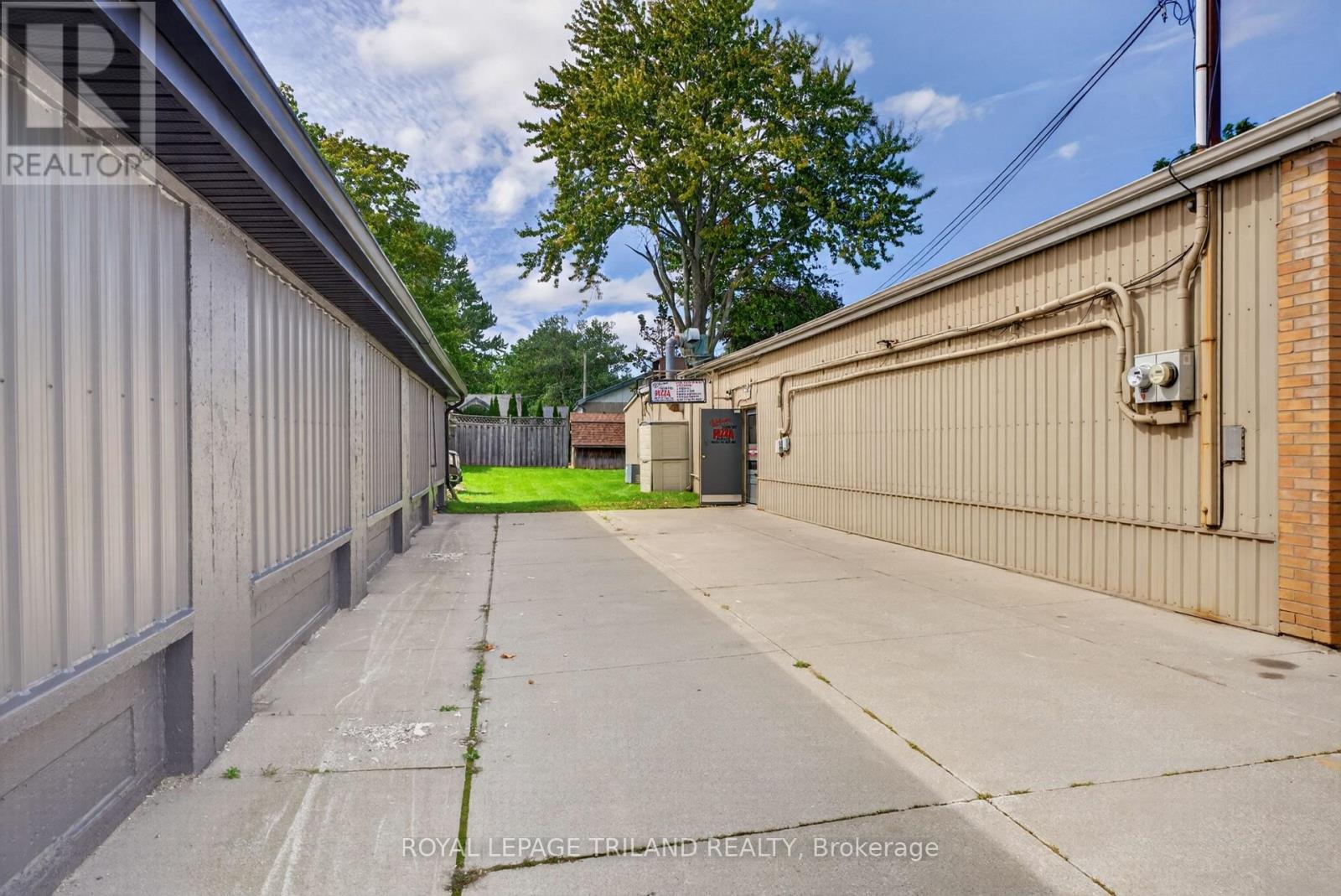 14107 BELMONT ROAD, Central Elgin (Belmont) — photo 6
