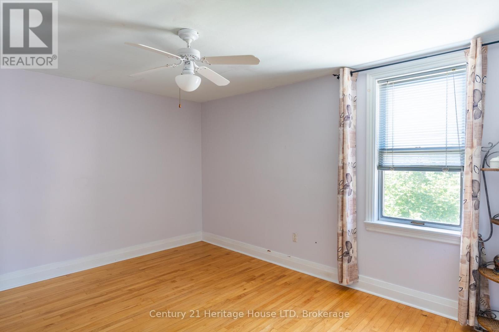 155 WILTON AVENUE - Image 26