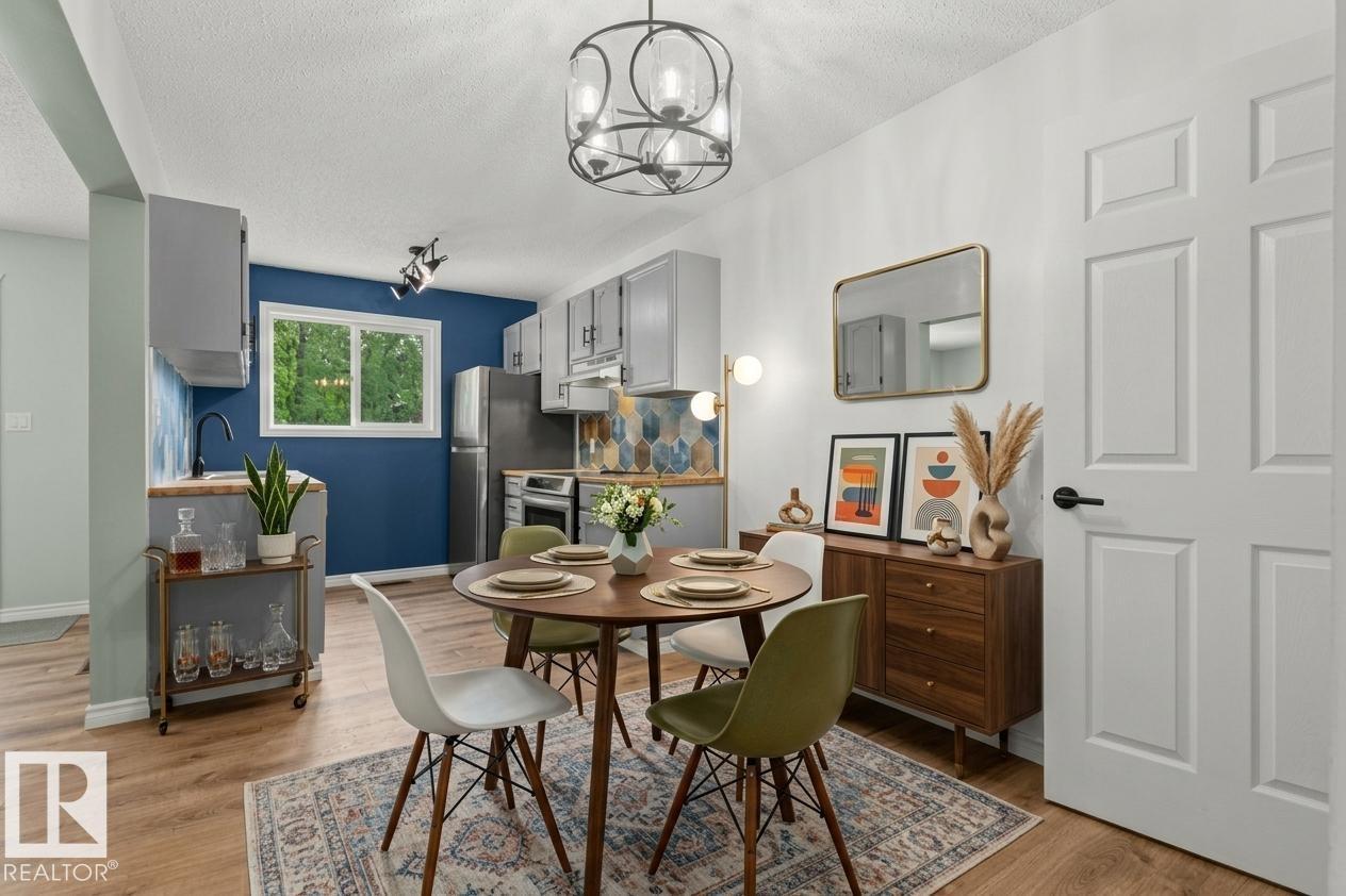11343 22 AV NW photo 16