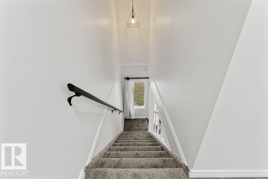 11343 22 AV NW photo 20