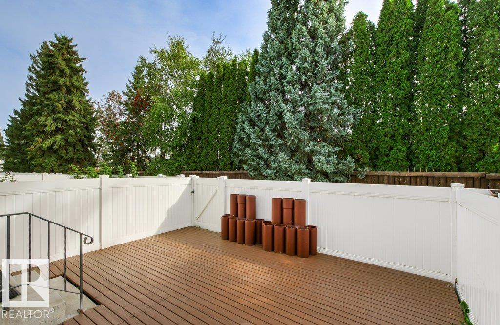 11343 22 AV NW photo 40