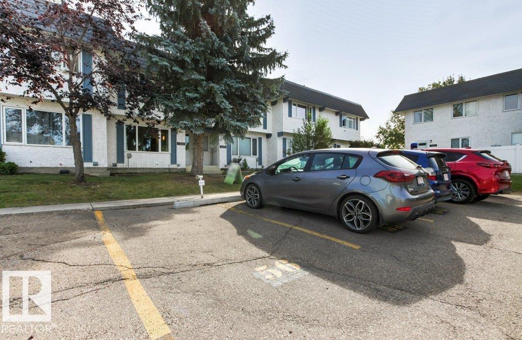 11343 22 AV NW photo 44