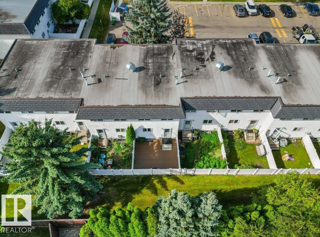 11343 22 AV NW photo 46