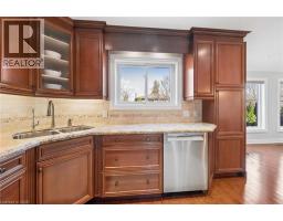 1217 Sugar Maple Court, Mississauga, ON L4W4P6 Photo 19