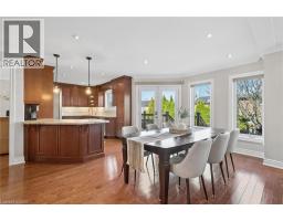5pc Bathroom - 1217 Sugar Maple Court, Mississauga, ON L4W4P6 Photo 16