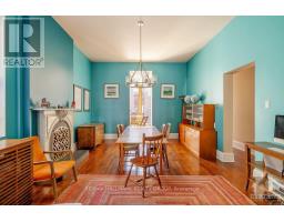 Living room - 252 Daly Avenue, Ottawa, ON K1N6G5 Photo 9