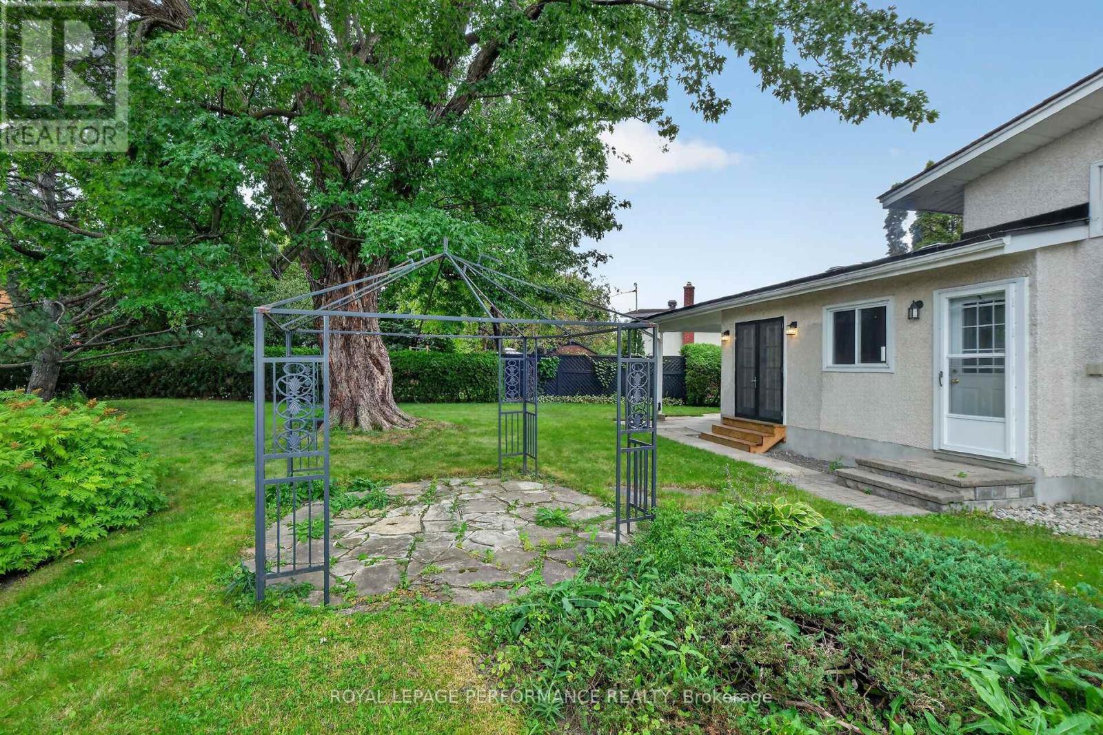 2337 Samuel Drive
