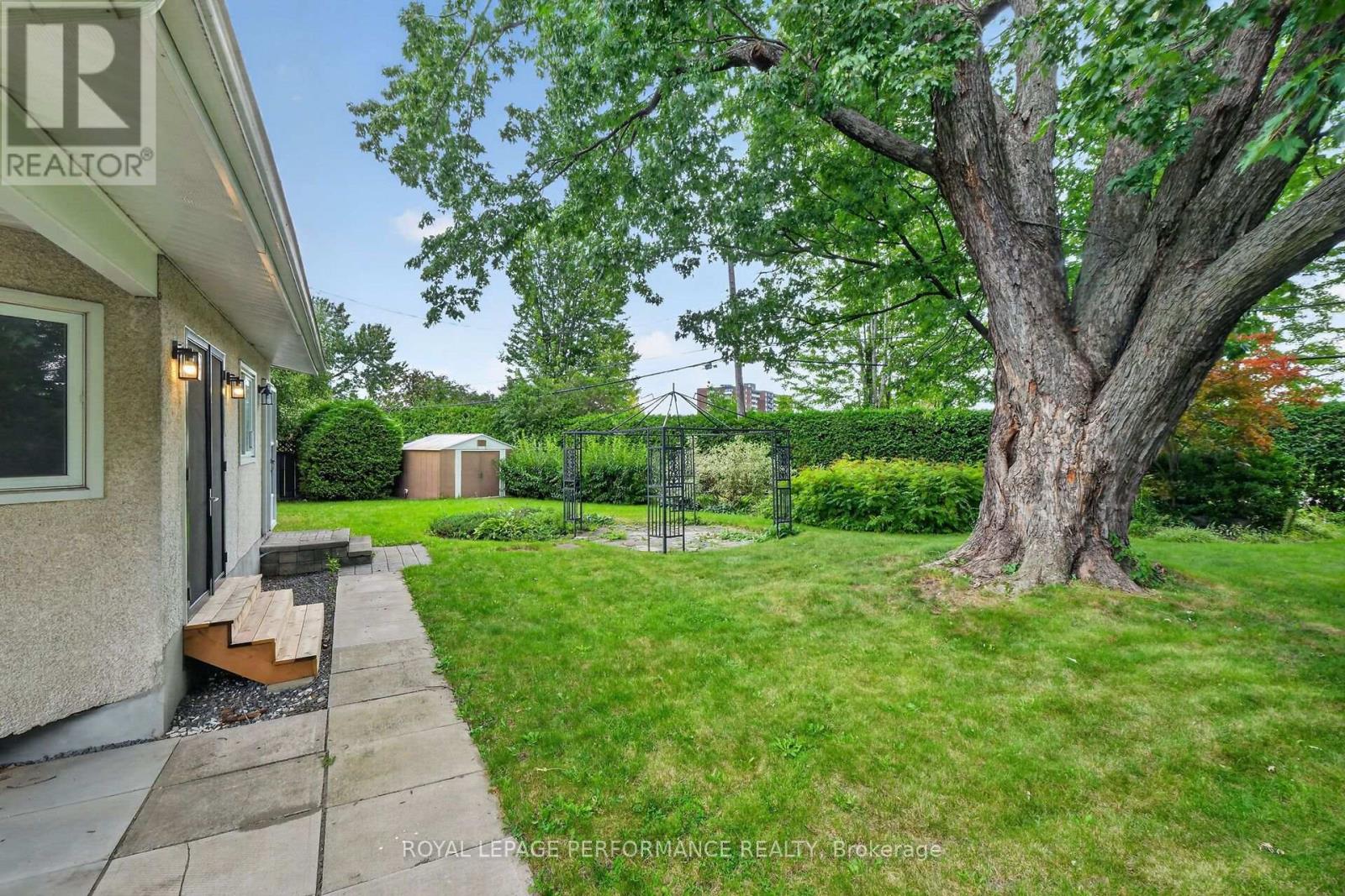 2337 Samuel Drive