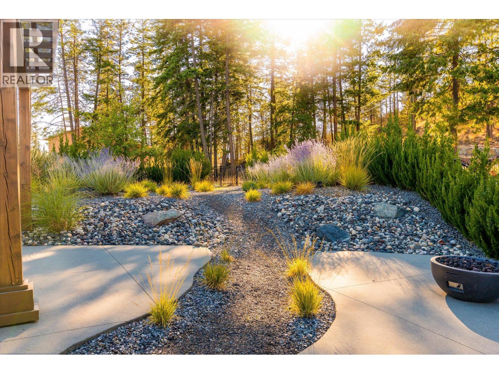 10342 Long Road, Lake Country