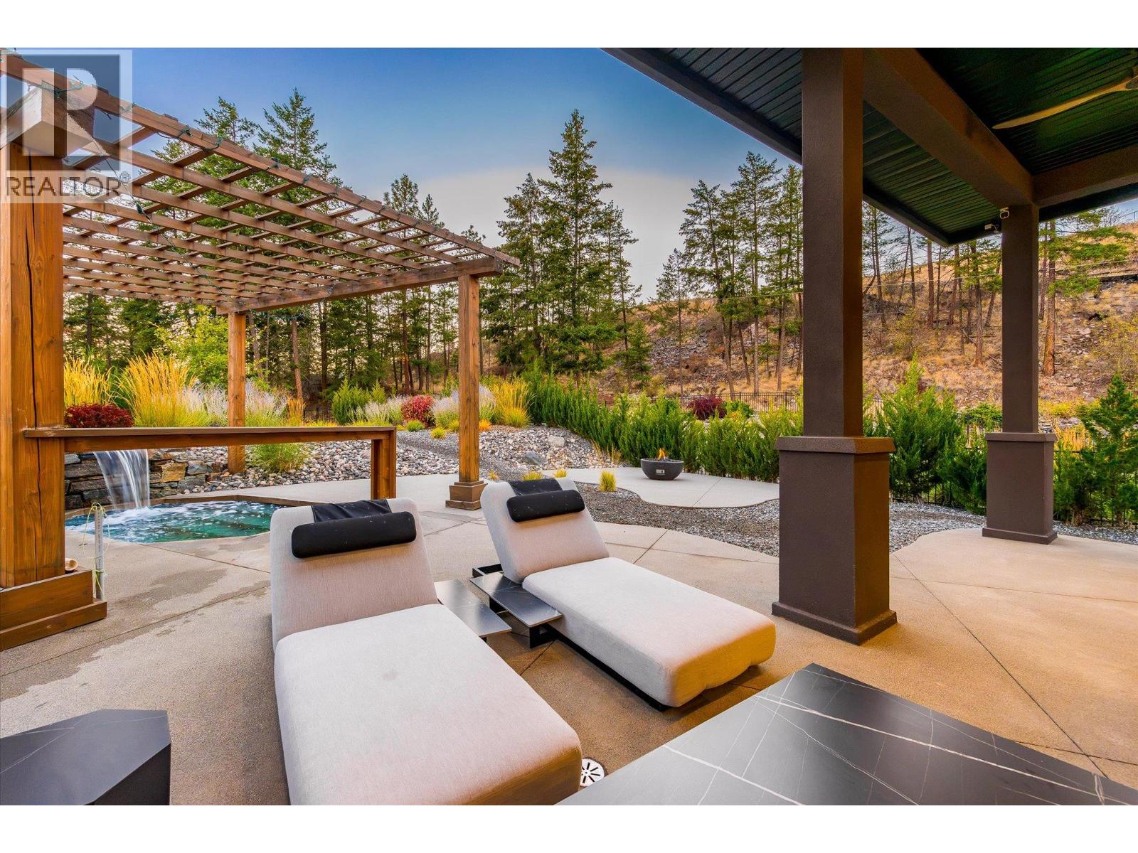 10342 Long Road, Lake Country